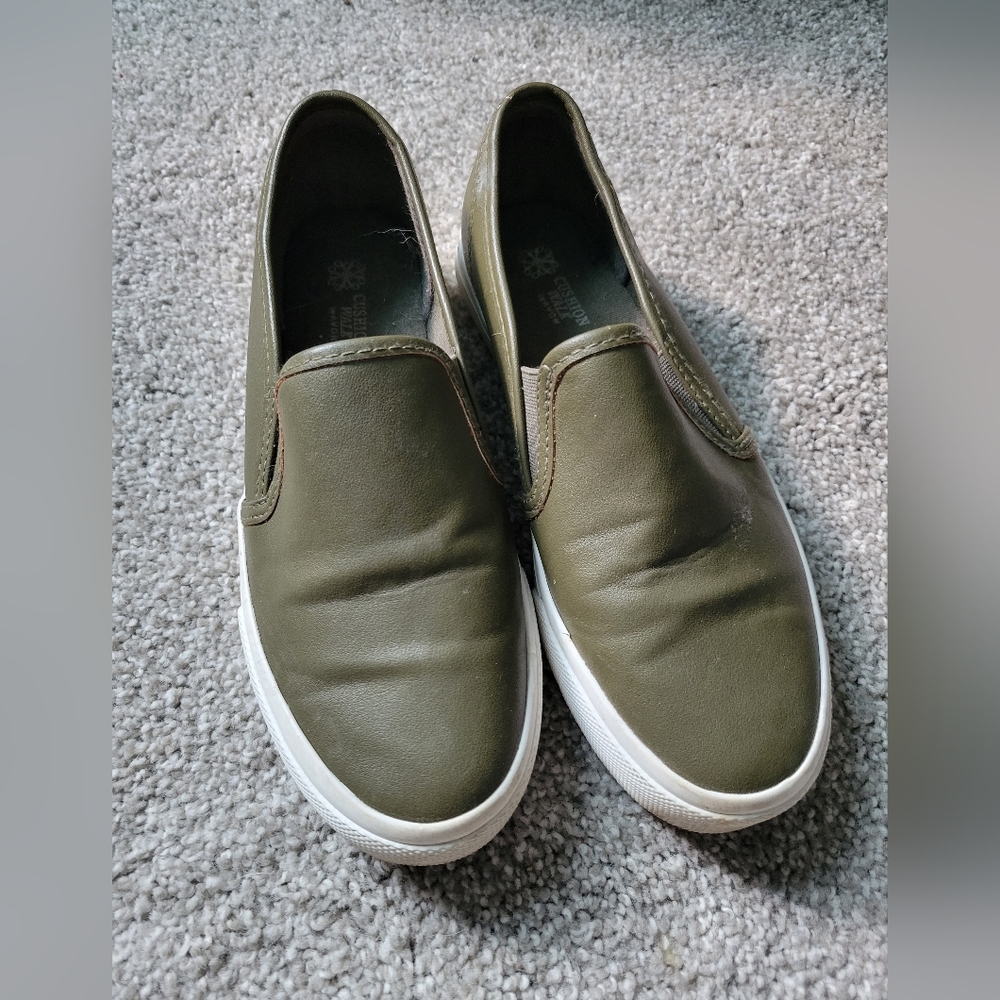 AVON GREEN CUSHION WALK SLIP ON SHOES WOMENS SIZE 7 Green